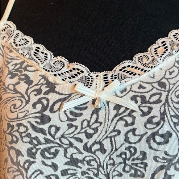 Linea Donatella NWT Women’s All Lace Off White Negligee, Size M - Picture 5 of 8